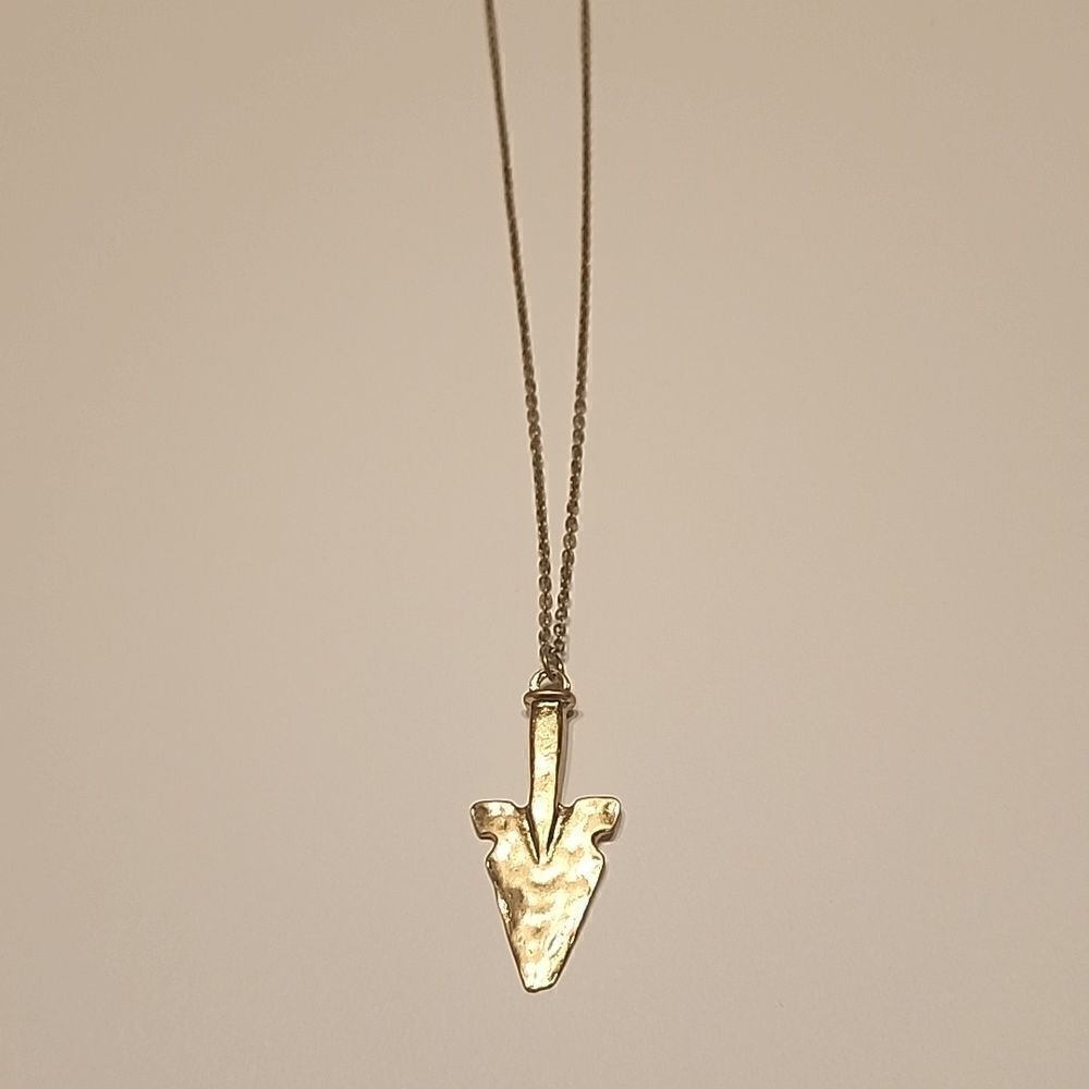 Gold Tone Arrow Pendant Chain Necklace Hammered 17" Length Womens Teen Jewelry